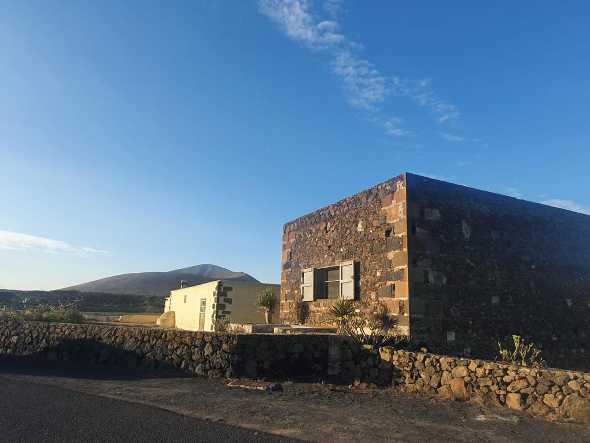 Casa "Entre Vinedos" En Masdache Villa Tias Bagian luar foto