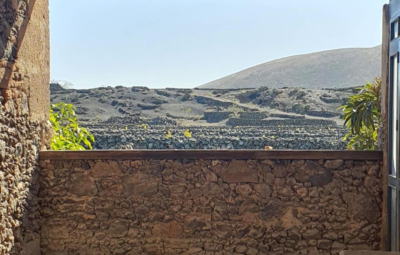 Casa "Entre Vinedos" En Masdache Villa Tias Bagian luar foto