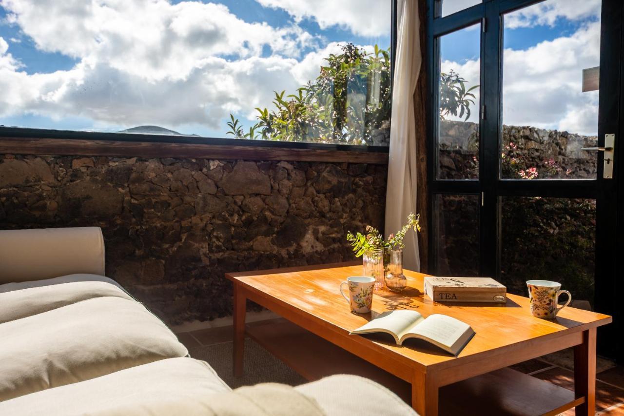 Casa "Entre Vinedos" En Masdache Villa Tias Bagian luar foto