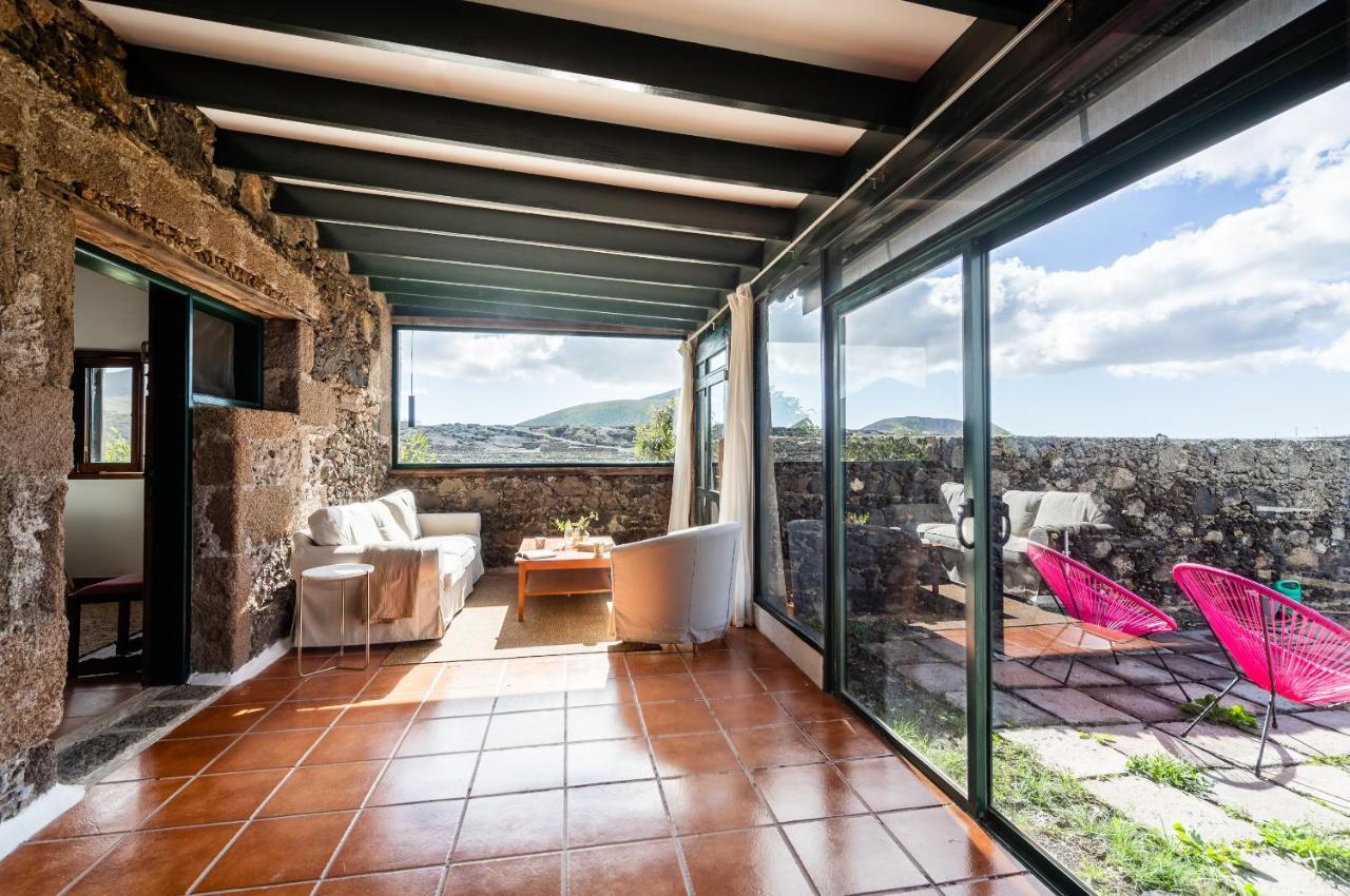 Casa "Entre Vinedos" En Masdache Villa Tias Bagian luar foto