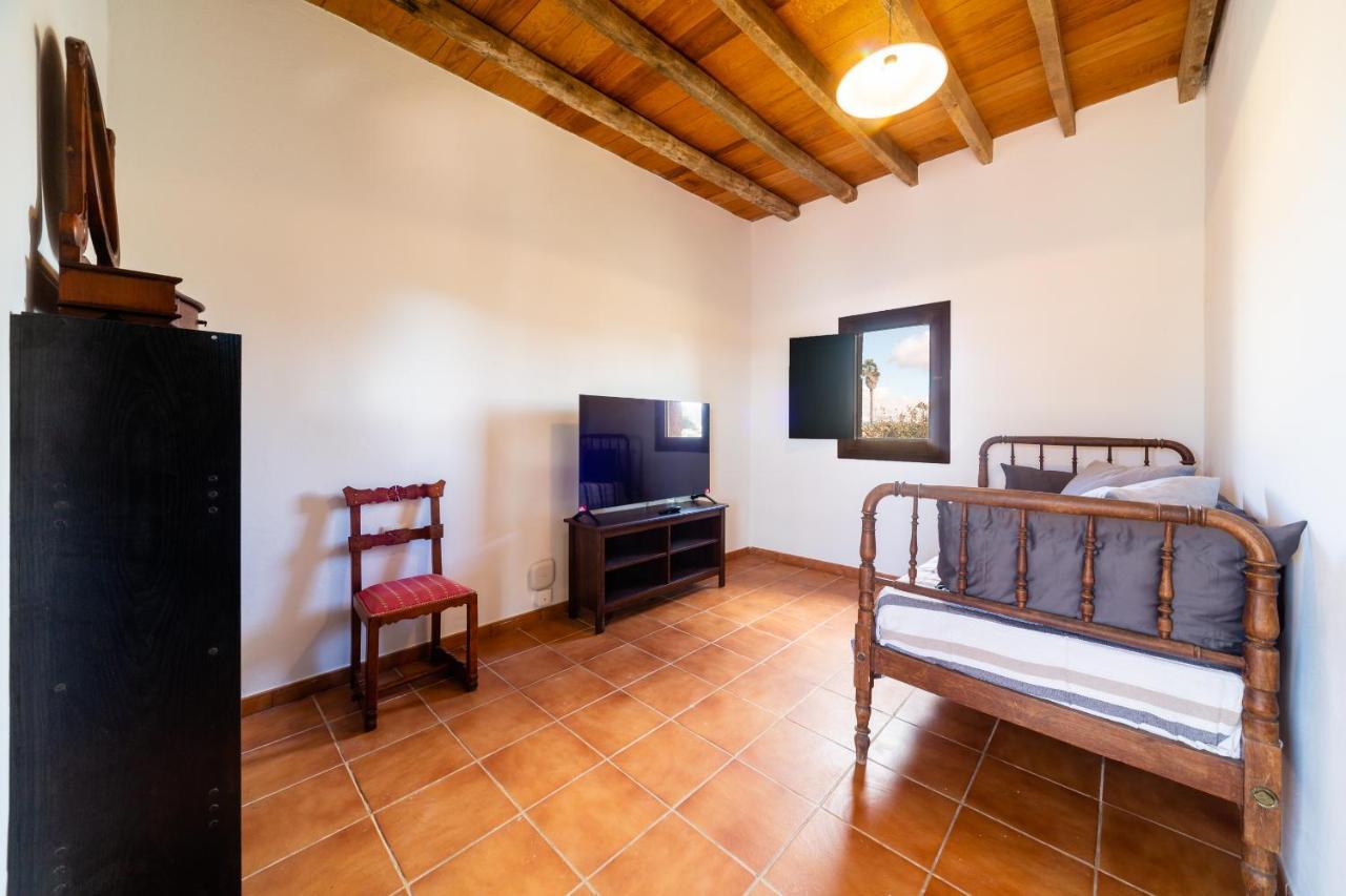 Casa "Entre Vinedos" En Masdache Villa Tias Bagian luar foto